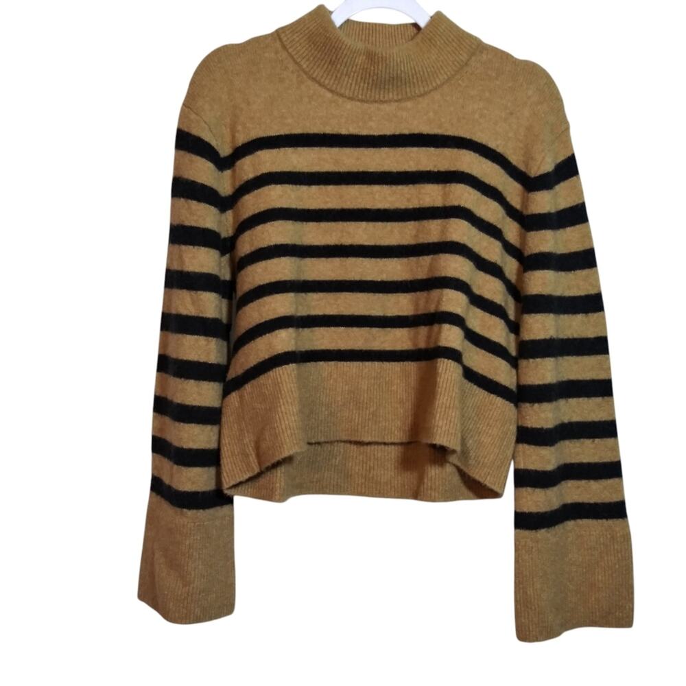 J. Crew Chunky Neutral Crop Sweater in Supersoft Yarn Size Small